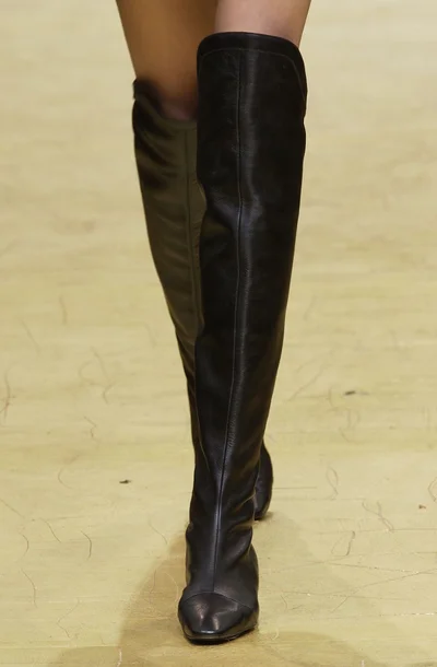 Look 10